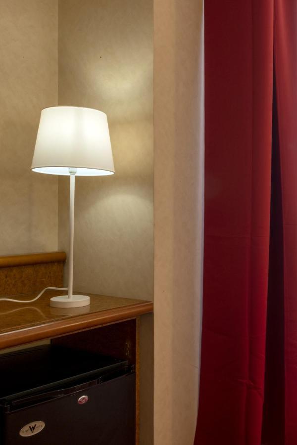 Meditur Hotel Pisa Migliarino Pisano Kültér fotó